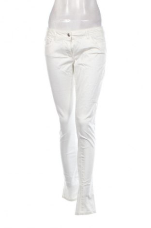 Дамски дънки Flame, Размер M, Цвят Бял, Цена 2,04 €