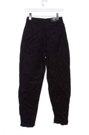 Γυναικείο Τζίν H&M Divided, Μέγεθος XS, Χρώμα Μαύρο, Τιμή 16,99 €