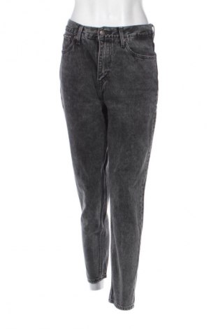 Damen Jeans Levi's, Größe M, Farbe Grau, Preis 29,99 €