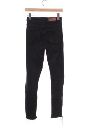 Dámské džíny  NA-KD, Velikost XS, Barva Černá, Cena  139,00 Kč