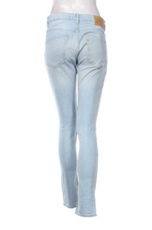 Дамски дънки Pull&Bear, Размер S, Цвят Син, Цена 3,57 €