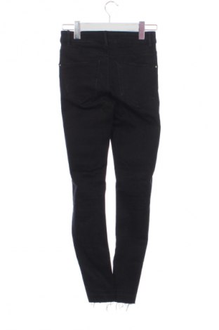 Дамски дънки Reserved, Размер XS, Цвят Черен, Цена 11,58 €