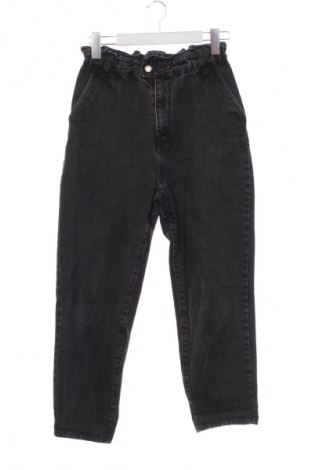 Γυναικείο Τζίν Stradivarius, Μέγεθος XS, Χρώμα Γκρί, Τιμή 4,99 €