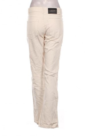 Γυναικείο Τζίν Stradivarius, Μέγεθος S, Χρώμα Εκρού, Τιμή 8,99 €