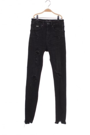 Női farmernadrág Stradivarius, Méret XXS, Szín Fekete, Ár 7 499 Ft