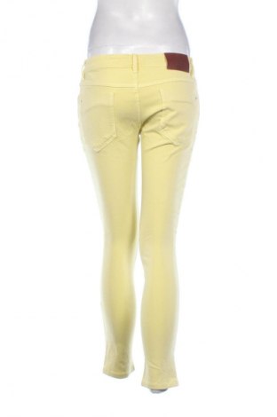 Damskie jeansy Timeout, Rozmiar M, Kolor Żółty, Cena 8,99 zł