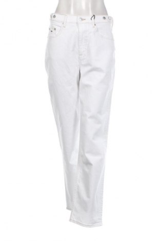 Дамски дънки Tommy Jeans, Размер M, Цвят Бял, Цена 52,66 €