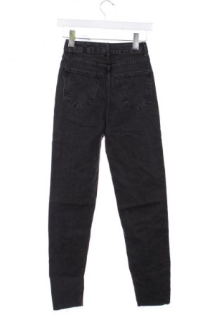 Damskie jeansy Trendyol, Rozmiar XXS, Kolor Czarny, Cena 14,99 zł