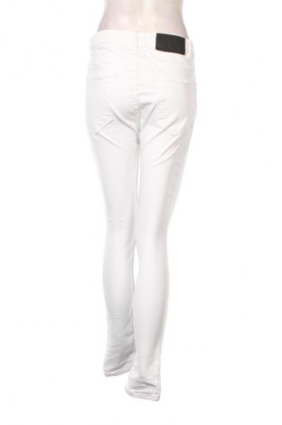 Dámské džíny  Zara, Velikost M, Barva Bílá, Cena  269,00 Kč