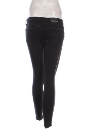 Damskie jeansy Zara, Rozmiar S, Kolor Kolorowy, Cena 13,99 zł