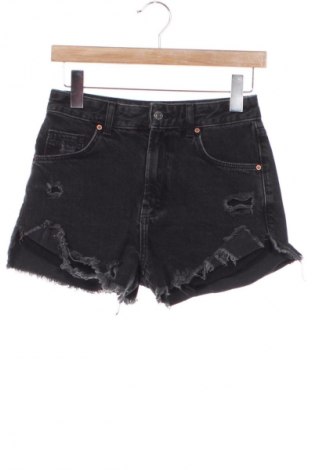 Dámské kraťasy  Bershka, Velikost XS, Barva Šedá, Cena  149,00 Kč