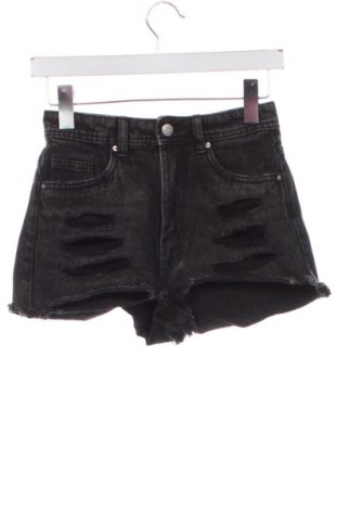 Дамски къс панталон Cropp, Размер XXS, Цвят Черен, Цена 5,11 €
