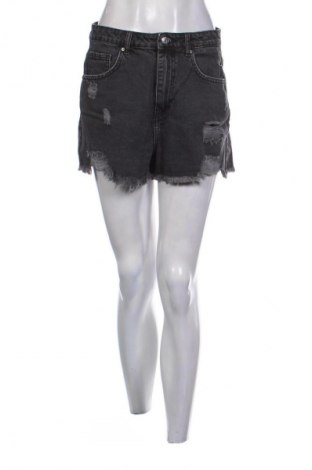 Дамски къс панталон Cropp, Размер M, Цвят Сив, Цена 6,64 €