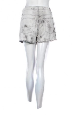 Damskie szorty Cross Jeans, Rozmiar L, Kolor Kolorowy, Cena 33,99 zł