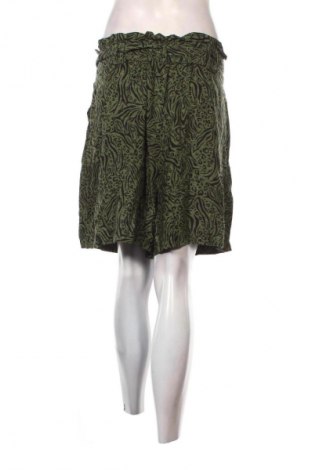 Damskie szorty Editor's Cut, Rozmiar XL, Kolor Kolorowy, Cena 33,99 zł