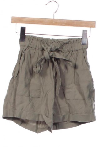 Damskie szorty Fb Sister, Rozmiar XS, Kolor Zielony, Cena 20,99 zł