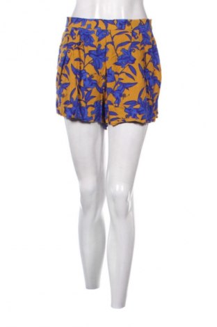 Дамски къс панталон H&M, Размер M, Цвят Многоцветен, Цена 9,73 €