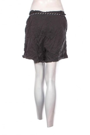 Дамски къс панталон H&M L.O.G.G., Размер L, Цвят Сив, Цена 3,06 €