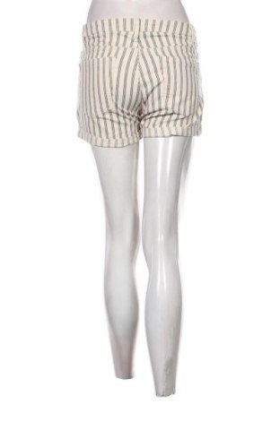 Dámské kraťasy  H&M L.O.G.G., Velikost S, Barva Vícebarevné, Cena  136,00 Kč