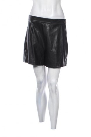 Dámske kraťasy  Pinko, Veľkosť L, Farba Čierna, Cena  31,95 €