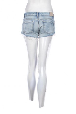 Dámské kraťasy  Pull&Bear, Velikost M, Barva Modrá, Cena  169,00 Kč