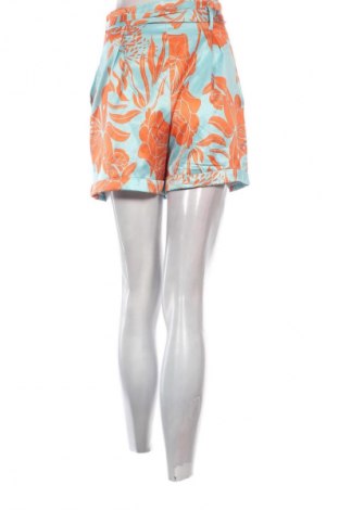 Damskie szorty SHEIN, Rozmiar S, Kolor Kolorowy, Cena 23,99 zł