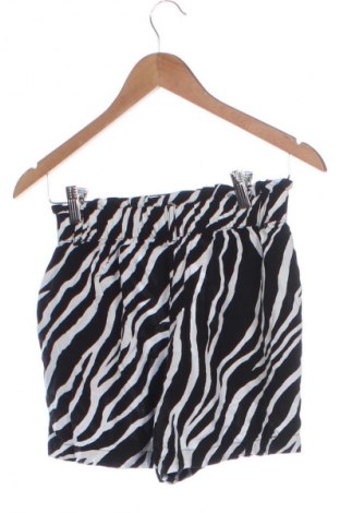 Damskie szorty Sinsay, Rozmiar XS, Kolor Kolorowy, Cena 23,99 zł