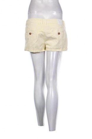 Damen Shorts Superdry, Größe L, Farbe Gelb, Preis € 8,99