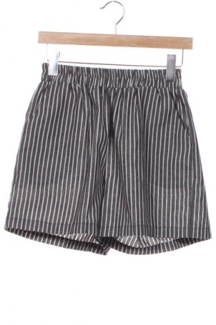 Дамски къс панталон Unbranded, Размер XS, Цвят Многоцветен, Цена 5,00 €