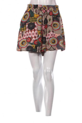 Дамски къс панталон Unbranded, Размер S, Цвят Многоцветен, Цена 9,20 €