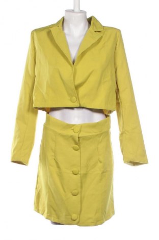 Дамски костюм Unbranded, Размер M, Цвят Жълт, Цена 15,84 €