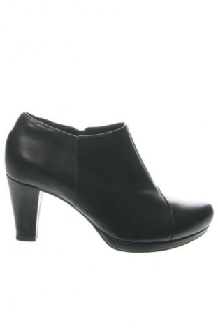 Obuwie damskie Clarks, Rozmiar 39, Kolor Czarny, Cena 53,99 zł