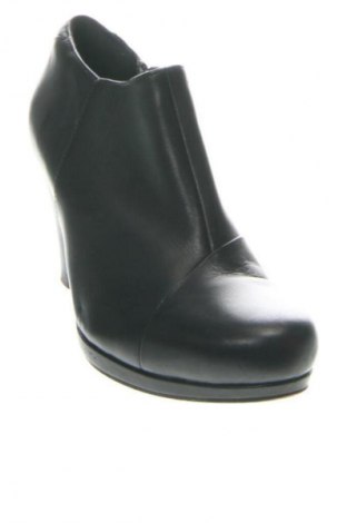 Obuwie damskie Clarks, Rozmiar 39, Kolor Czarny, Cena 53,99 zł