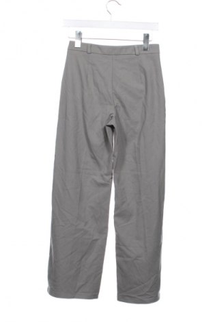 Дамски панталон Bershka, Размер XS, Цвят Сив, Цена 8,18 €