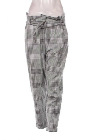 Дамски панталон Bershka, Размер M, Цвят Многоцветен, Цена 5,74 €