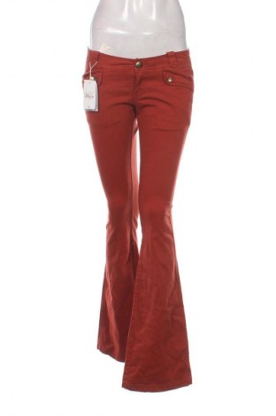 Дамски панталон Bershka, Размер M, Цвят Червен, Цена 7,15 €