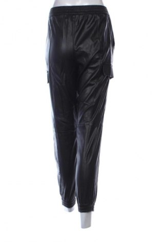 Dámské kalhoty  Bershka, Velikost S, Barva Černá, Cena  310,00 Kč