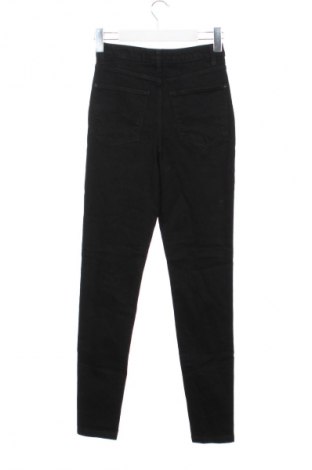 Дамски панталон Cropp, Размер XXS, Цвят Черен, Цена 4,60 €