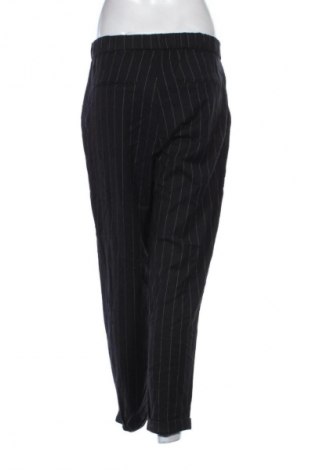 Dámské kalhoty  Pull&Bear, Velikost L, Barva Vícebarevné, Cena  189,00 Kč