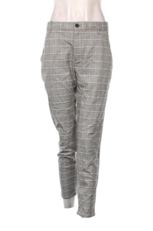 Дамски панталон Pull&Bear, Размер XL, Цвят Многоцветен, Цена 4,09 €