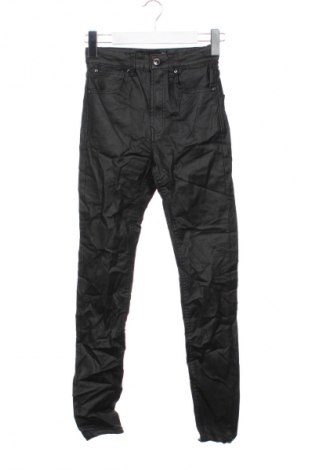 Γυναικείο παντελόνι Stradivarius, Μέγεθος XS, Χρώμα Μαύρο, Τιμή 6,99 €