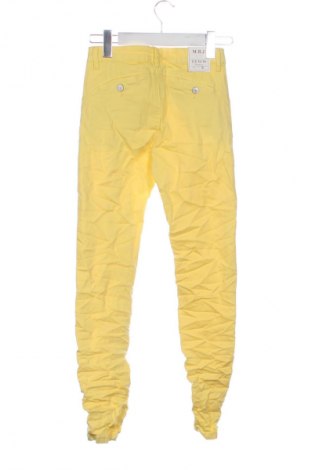 Дамски панталон Unbranded, Размер XS, Цвят Жълт, Цена 5,62 €