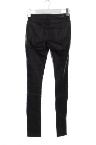 Дамски панталон Vero Moda, Размер XS, Цвят Черен, Цена 2,55 €