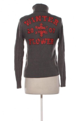 Dámský svetr Unbranded, Velikost M, Barva Šedá, Cena  367,00 Kč