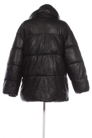 Damska kurtka skórzana Bershka, Rozmiar M, Kolor Czarny, Cena 46,99 zł