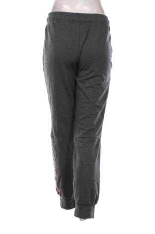 Dámské tepláky Adidas, Velikost L, Barva Šedá, Cena  569,00 Kč