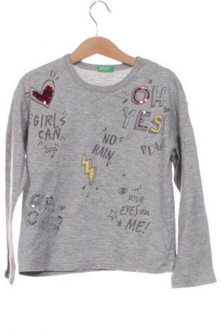 Παιδική μπλούζα United Colors Of Benetton, Μέγεθος 5-6y/ 116-122 εκ., Χρώμα Γκρί, Τιμή 1,99 €