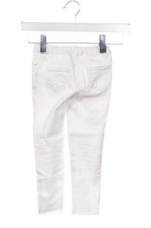 Детски дънки LC Waikiki, Размер 2-3y/ 98-104 см, Цвят Бял, Цена 16,11 €