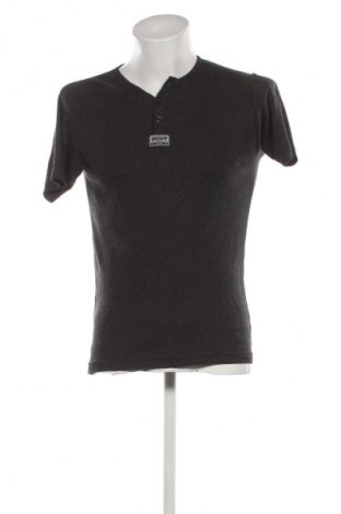 Pánské tričko  Unbranded, Velikost L, Barva Šedá, Cena  419,00 Kč