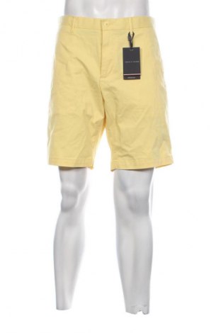 Pantaloni scurți de bărbați Tommy Hilfiger, Mărime L, Culoare Galben, Preț 424,99 Lei